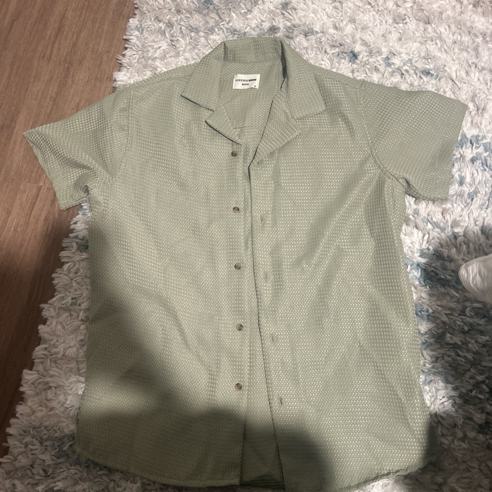 H&M Light Green Casual Button Down Shirt